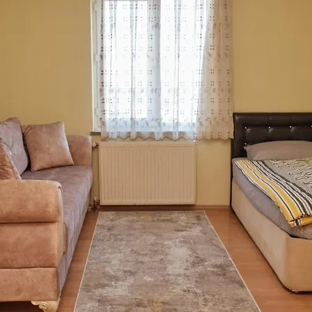 Aparthotel Sehrin Ortasinda Uygun Ve Aile Icin